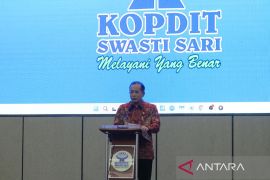 Menkop dorong kopdit Swasti Sari dan TLM bersinergi dengan KMP