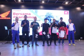 Asmo Sulsel peringati sewindu HPCI Makassar dengan aksi sosial dan edukasi berkendara