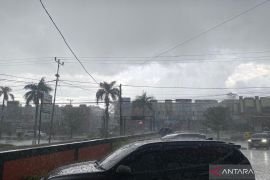 Cuaca di kota-kota besar umumnya berpotensi diguyur hujan