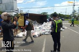 Kecelakaan maut di Air Itam Pangkalpinang, truk diduga terobos lampu merah dan tabrak pemotor satu keluarga