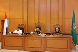 Majelis hakim soroti ketidakhadiran saksi kunci kasus kacab bank di Jakarta