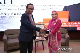 Orasi ilmiah Mahfud MD di FH UNJA: Jika Demokrasi Baik, Hukum akan Baik