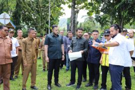 Dampingi Anggota DPR RI Zigo Rolanda, Wako Fadly Amran : SPAM Taban 3 dukung penyediaan air bersih di Padang