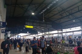 KAI Daop 7 kembalikan 100 persen uang tiket KA jarak jauh terdampak