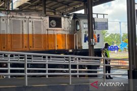 KAI Cirebon sampaikan permohonan maaf atas gangguan perjalanan KA