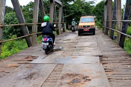 DPRD Kotim dorong pemkab berikan solusi terkait Jembatan Patah