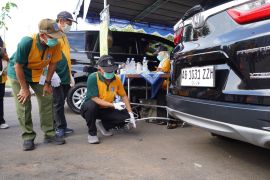 DLH Sleman menggelar uji emisi 1.000 kendaraan dinas pemkab dan umum