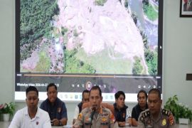 Polisi bongkar tiga lokasi tambang emas ilegal di Mamuju