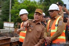 Pemprov Kalbar percepat pembangunan infrastruktur jalan di Sintang