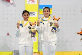 Indonesia wins gold after breaking women's speed relay world record