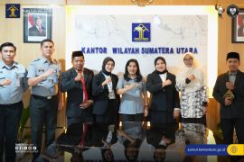 Kemenkum Sumut lantik empat notaris perkuat layanan kenotariantan