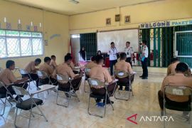 Anak binaan di Lapas Jambi ikuti ujian kesetaraan pendidikan