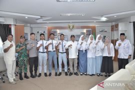 Bupati terima enam calon Paskibraka wakili HSS ke tingkat provinsi