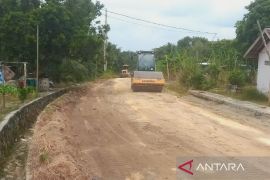Bupati Sukamara tetap genjot pembangunan jalan dan jembatan meski efisiensi anggaran