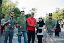 Pertamina Patra Niaga Sumbagut Bagikan Bibit Pohon, Dorong Aksi Nyata Pelestarian Alam