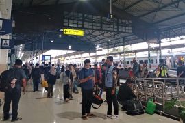 Daop Madiun batalkan empat perjalanan KA dampak insiden Bekasi