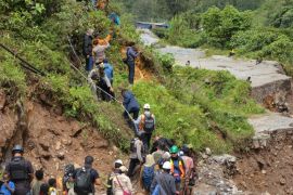 Mimika terjunkan tim terpadu ke lokasi longsor di Distrik Tembagapura