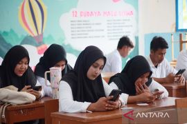 FOTO - Pelaksanaan ujian Paket C gratis