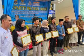 LKS Tripartit Jambi peringati Hari Buruh Internasional dengan dialog