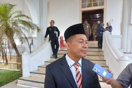 Pendaftar membludak, seleksi beasiswa mahasiswa Kepri berdasarkan IPK