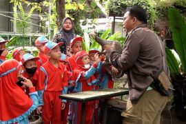 BKSDA Kalteng edukasi pelajar cintai satwa sejak dini