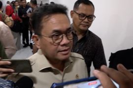 Plastik picu harga minyak naik, Mendag stabilkan bahan baku