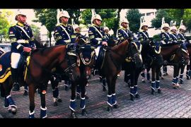 Pesona prosesi  "guard mounting" Istana sedot antusiasme masyarakat
