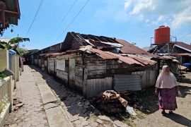 Puting beliung rusak 25 rumah, BPBD Lhokseumawe hitung jumlah kerugian