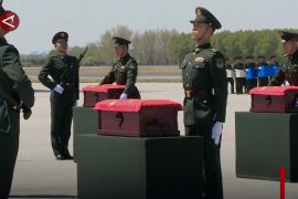 12 jenazah tentara Sukarelawan Raykat China dipulangkan dari Korsel