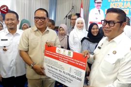 Komisi VIII DPR RI cek langsung pemanfaatan bansos oleh warga