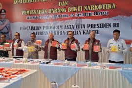 Polda Kalsel musnahkan 75,2 kilo sabu jaringan Fredy Pratama