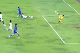 Persib ditahan Arema, jarak puncak klasemen Super League menipis