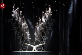 Drama akrobatik &ldquo;Swan&rdquo; asal China pukau penonton di Moskow