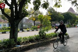 Wali Kota Solo Respati mulai gerakan bersepeda ke kantor