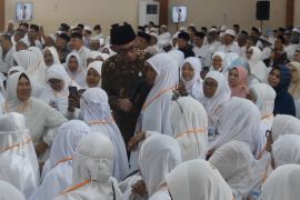 Wamen Haji: Penerbangan aman, biaya haji tidak terdampak avtur