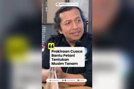 Prakiraan cuaca bantu petani tentukan musim tanam