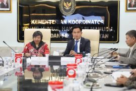 Minister urges stronger role for Human Rights Commission
