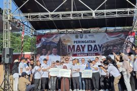 Momen May Day 2026 Jateng, BPJS Ketenagakerjaan serahkan santunan Rp337 Juta