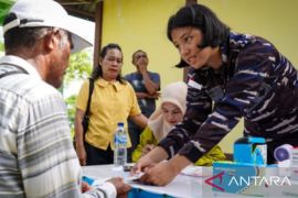 Kodaeral IX beri layanan kesehatan gratis pada ERB di Pulau Kur Tual