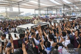 Prabowo lapor ke buruh pertama dalam sejarah UU PPRT disahkan