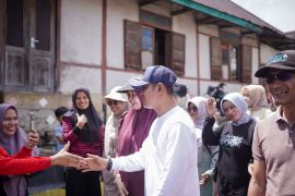 Bupati Solok tinjau kegiatan goro bersama OPDdalam rangka persiapan penilaian dasawismaPKKtingkat provinsi