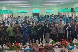 Wagub Rumaropen minta jamaah calon haji turut mendoakan kemajuan Papua