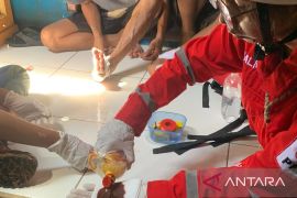 PMI Cianjur turunkan 25 relawan ke lokasi pengungsian banjir bandang