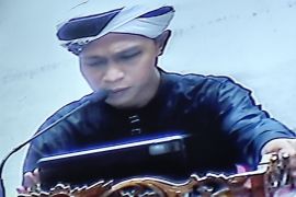 Ustadz Luthfi ingatkan jangan ikut atur bukan urusan engkau
