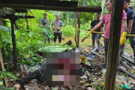 Polisi buru terduga pelaku pembunuhan di Gunung Mas
