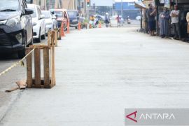Pemkot Bekasi perbaiki Jalan Pekayon tingkatkan kenyamanan pengendara