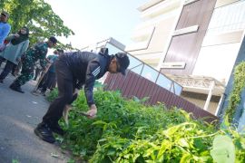 Pontianak terus gencarkan budaya gotong - royong jaga kebersihan lingkungan