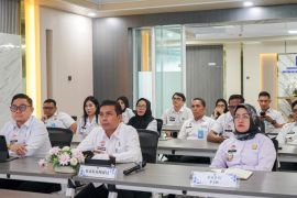 Kemenkum Malut ikuti evaluasi kinerja pelayanan hukum