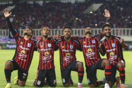 Persipura lolos ke babak playoff usai kalahkan Persiku 2-0