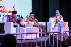 Mendikdasmen tekankan gotong royong multipihak perkuat diknas